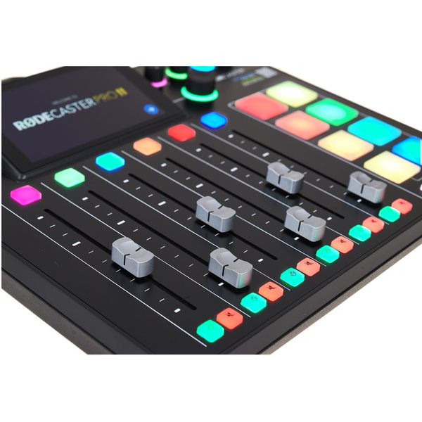 Rode Rodecaster Pro II Mic Bundle1