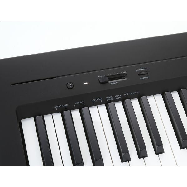 Yamaha P-145 B Home Bundle